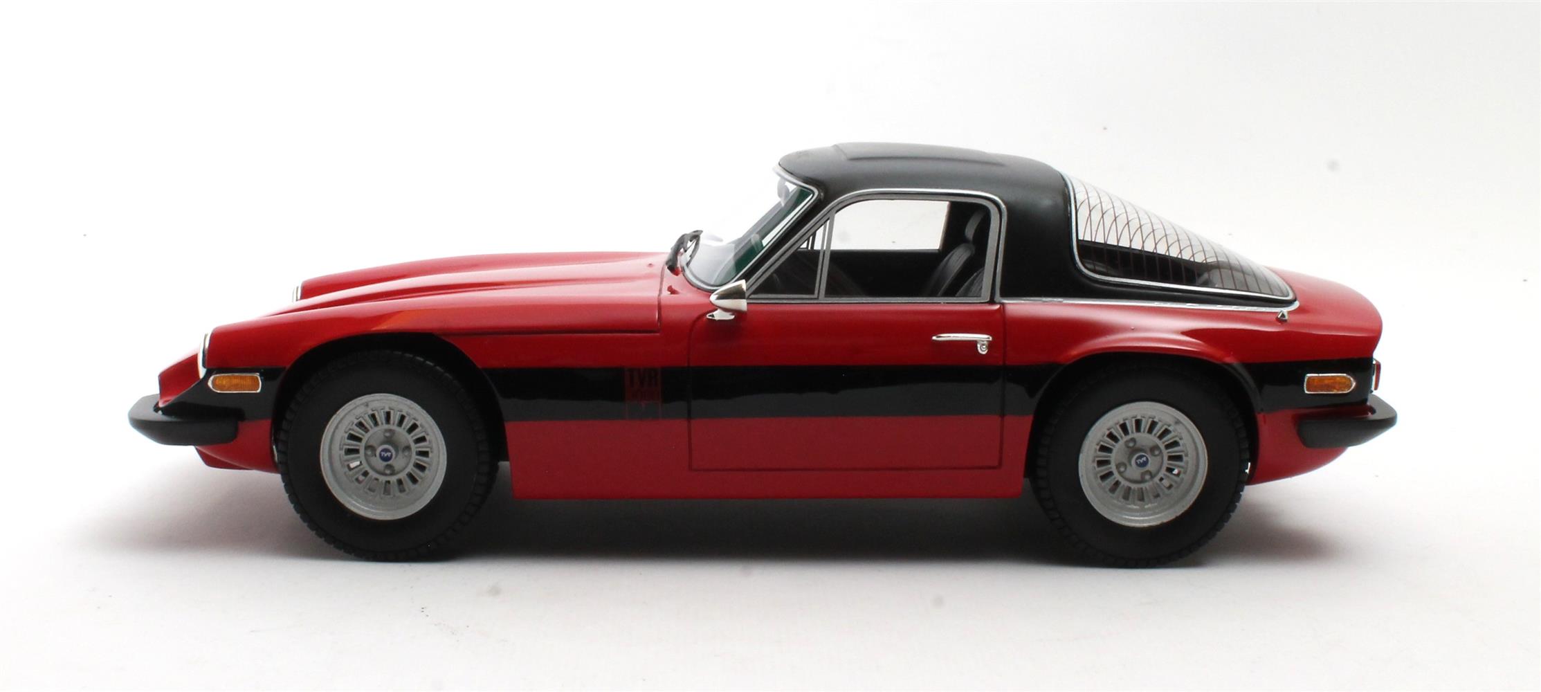 Cult Models TVR 3000M 1:18 - Red – Bild 7