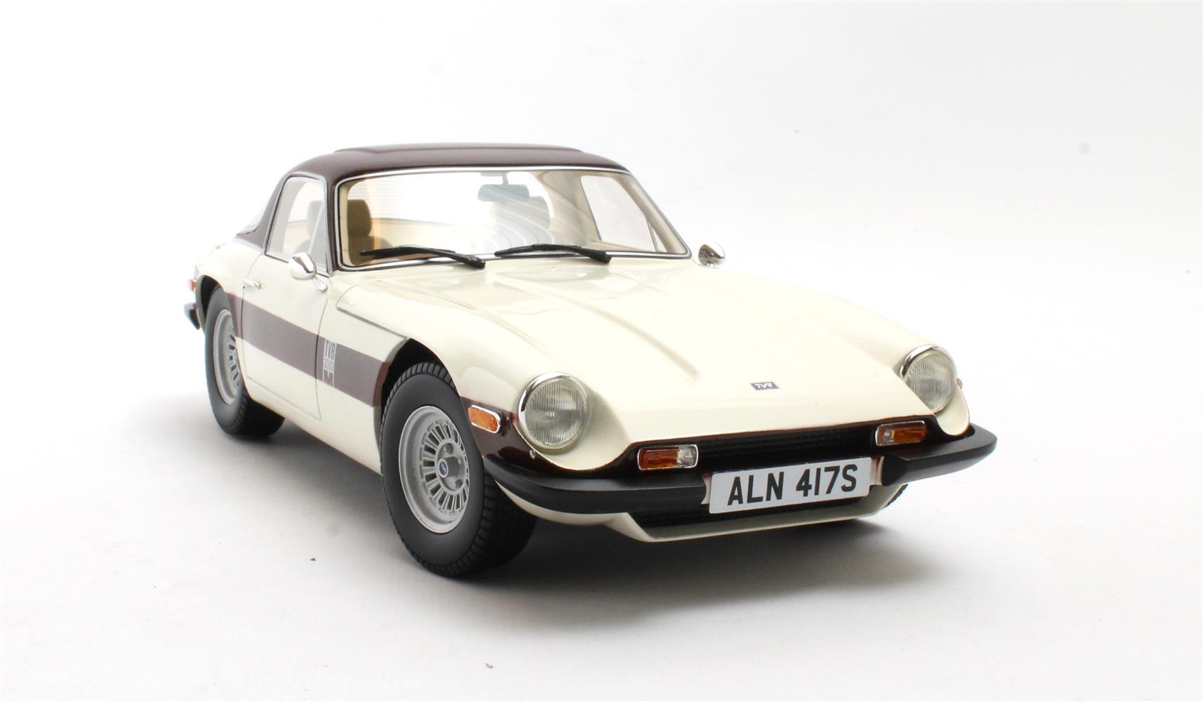 Cult Models TVR 3000M 1:18 - Cream - Image 5