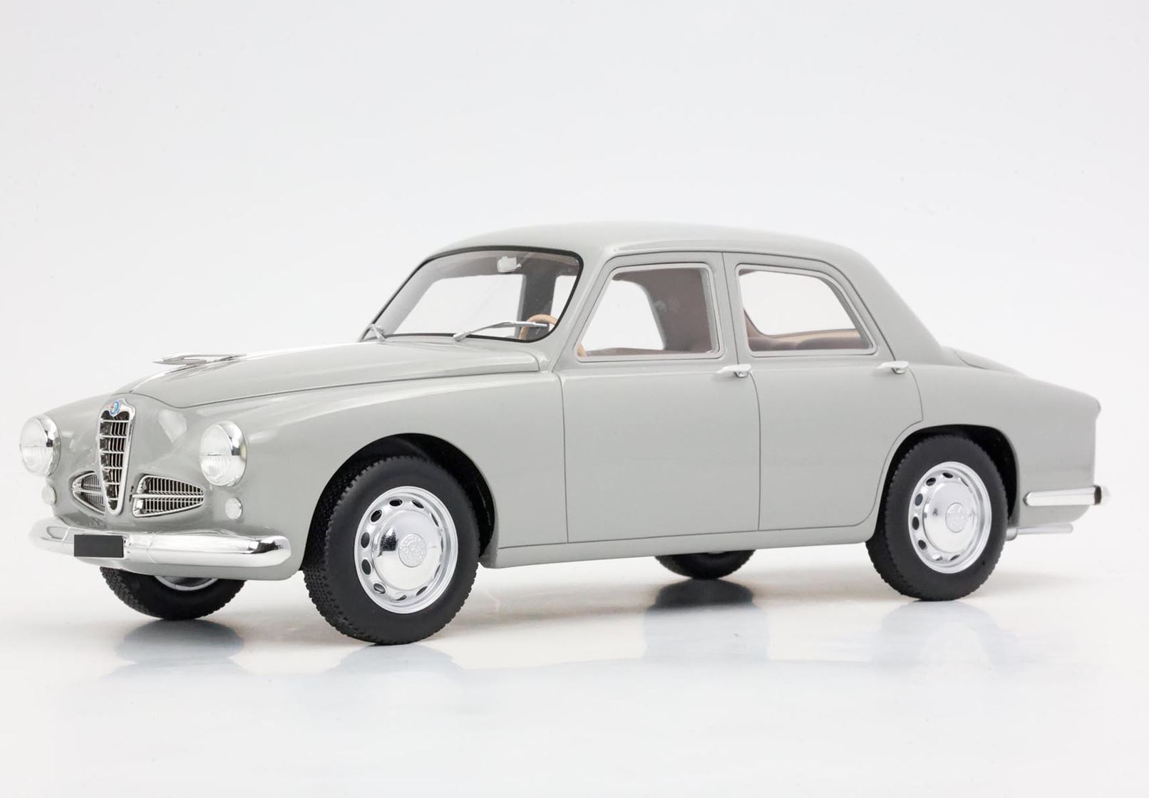 BBR Alfa Romeo 1900 by RGM Design - Alba Grey | 1:18 - 画像4
