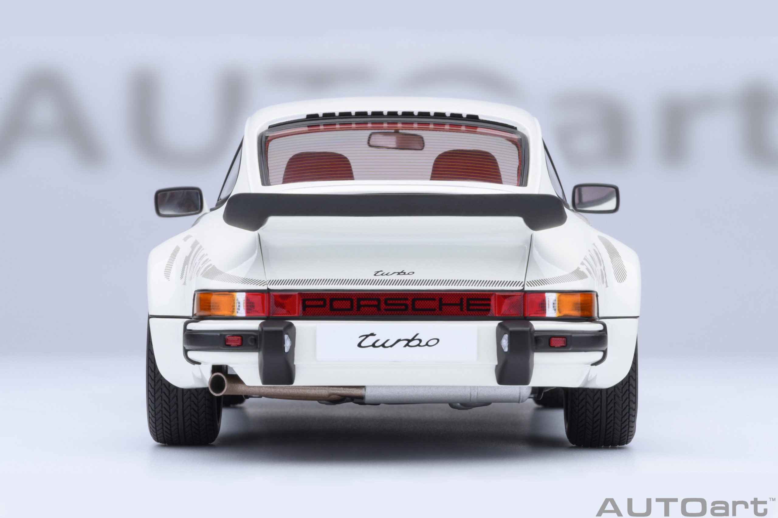 AUTOart Porsche 911 Turbo 3.0 (930) 1:18 - Grand Prix White – Bild 6