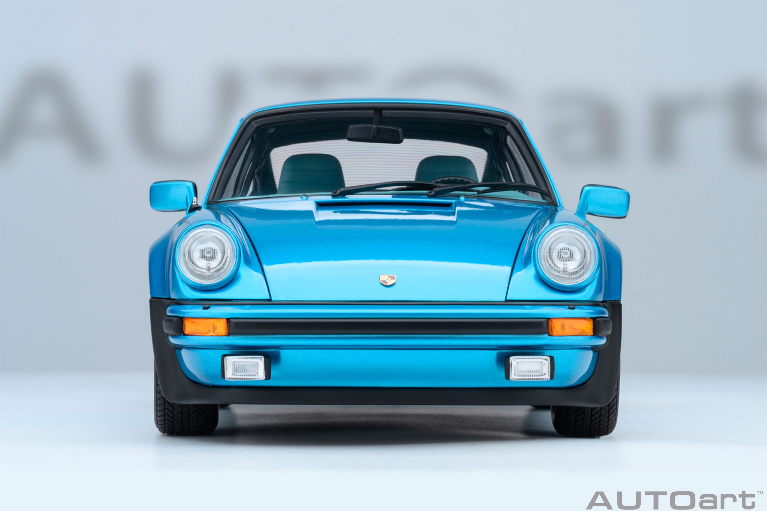 AUTOart Porsche 911 Turbo 3.0 (930) 1:18 - Minerva Blue – Bild 5