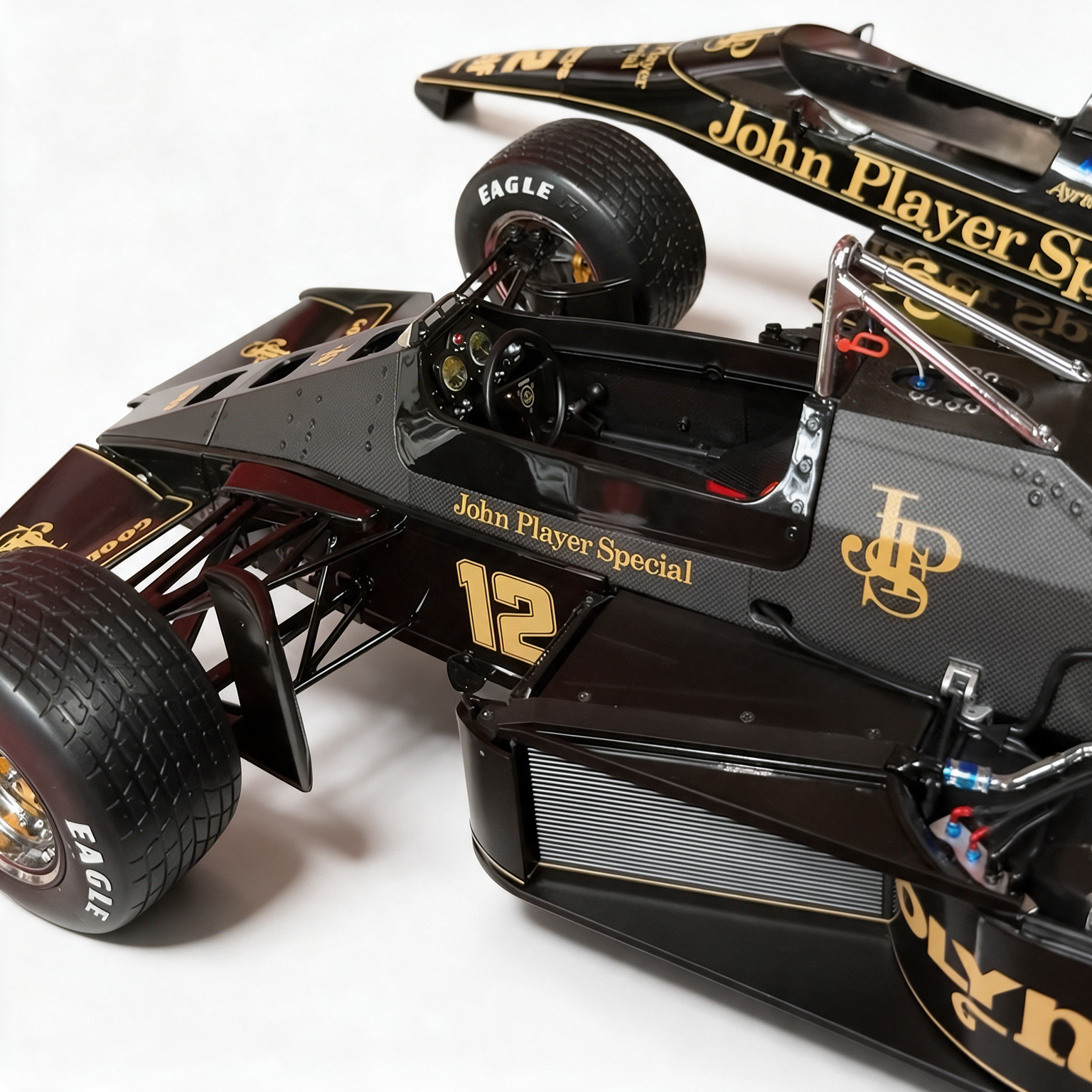 Werk83 Lotus 97T Ayrton Senna Portugal 1985 - Bausatz | 1:8 – Bild 4