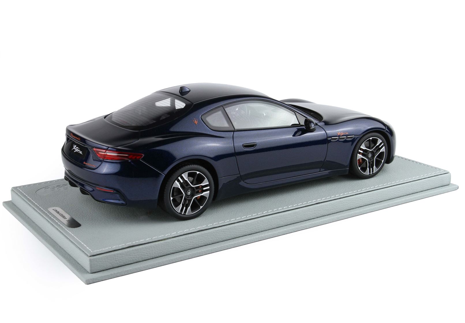 BBR Maserati Granturismo FOLGORE 2023 BLU NOBILE | 1:18 – Bild 2